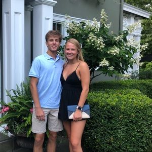 Meet your Posher, Avery